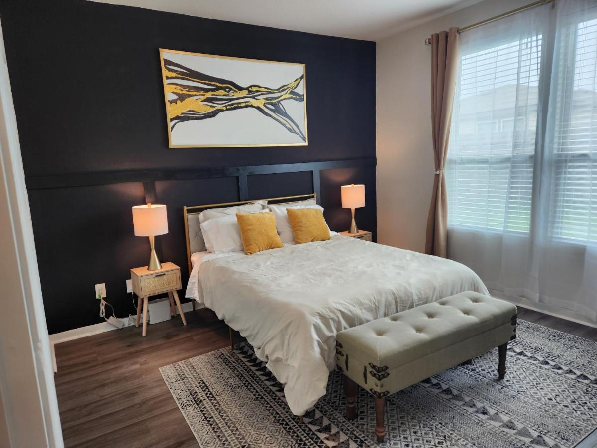 4 Bedroom Home Near Downtown Med Center Nrg Stadium Pearland Skyview Long By Ion Rentals Houston Bagian luar foto