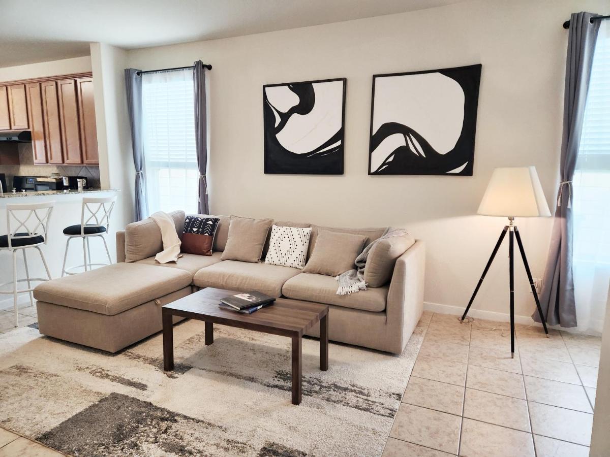 4 Bedroom Home Near Downtown Med Center Nrg Stadium Pearland Skyview Long By Ion Rentals Houston Bagian luar foto