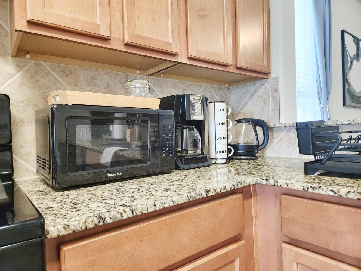 4 Bedroom Home Near Downtown Med Center Nrg Stadium Pearland Skyview Long By Ion Rentals Houston Bagian luar foto