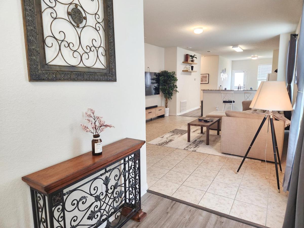 4 Bedroom Home Near Downtown Med Center Nrg Stadium Pearland Skyview Long By Ion Rentals Houston Bagian luar foto